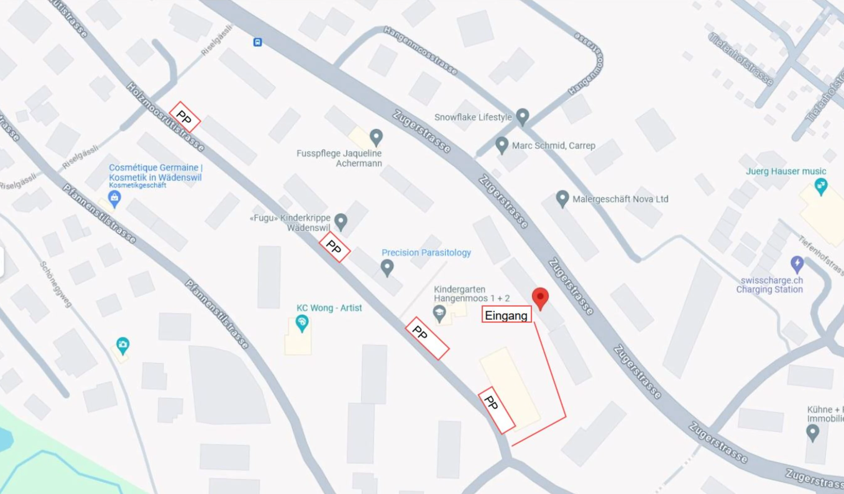 Anfahrtsplan zum Massage Zentrum Wollerau an der Holzmoosrütistrasse 10B mit markierten Parkplätzen (PP) und Eingang